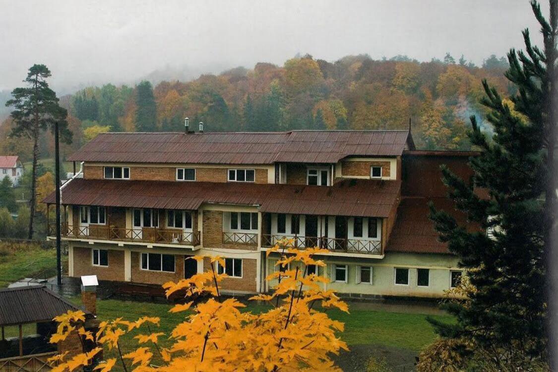 Hotel Apollon Bakuriani Eksteriør bilde